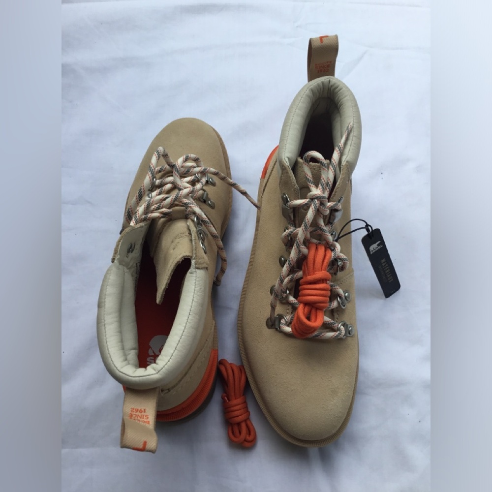 Sorel Women's Boots in Tan and Orange - Picture 8 of 14